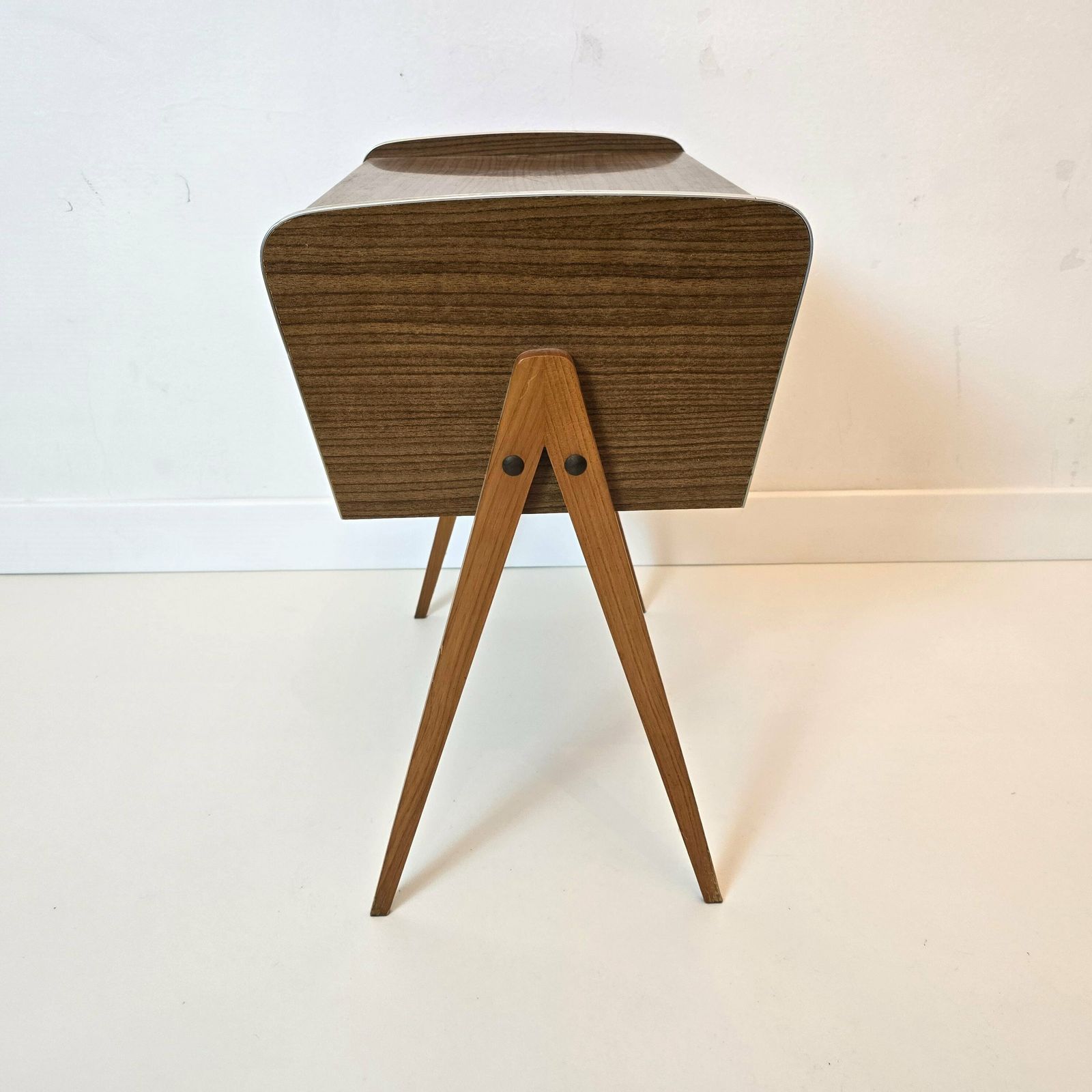 Vintage Mid Century Modern Sewing Box Bedside Table Side Table 60s photo vinterior