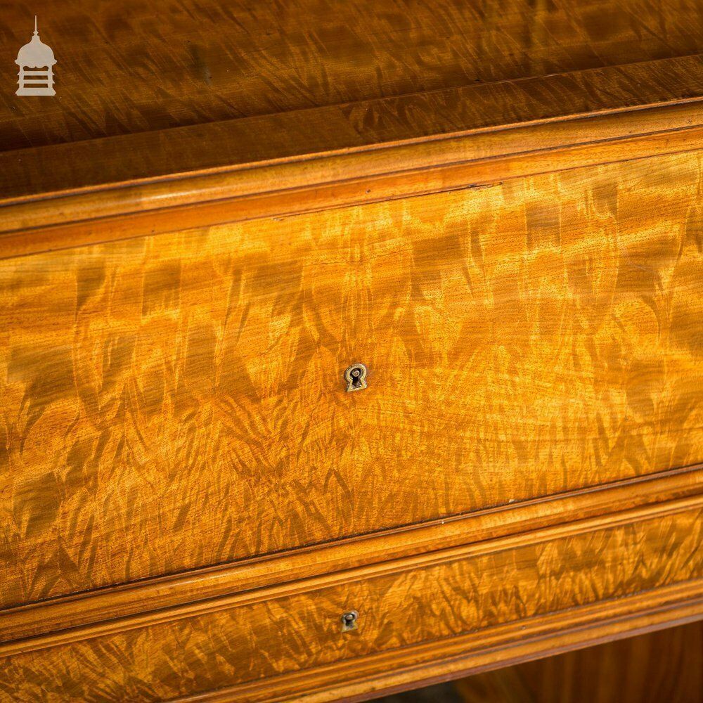 photo vintage Early 19th C Maple Pedestal Bureau Desk With Internal Birds Eye Maple And Leather Writing Surface