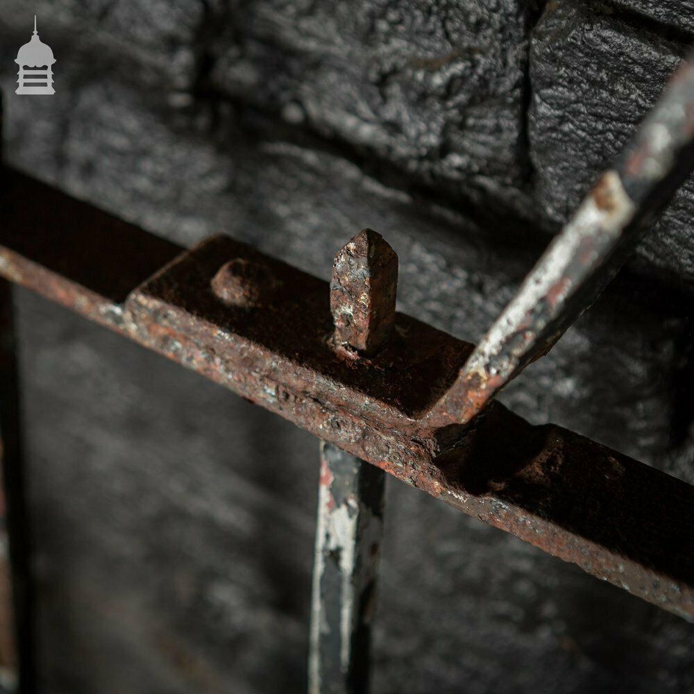photo vintage Stunning Pair Of 19th C Wrought Iron Driveway Gates