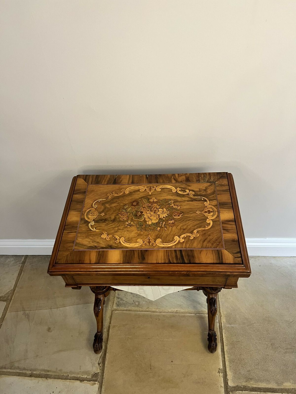 Outstanding Quality Antique Burr Walnut Inlaid Floral Marquetry Games Table photo vinterior