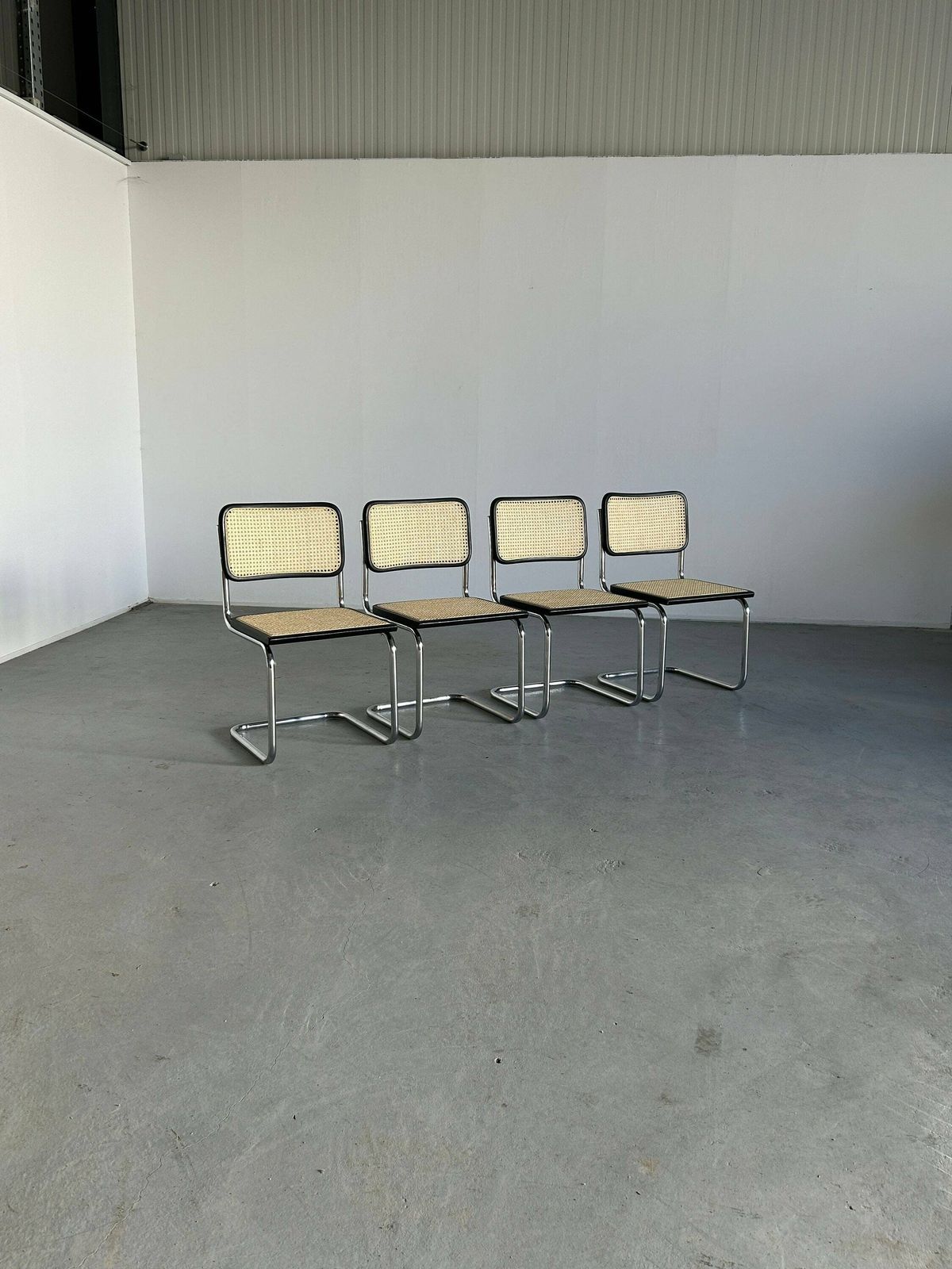 Set Of 4 Vintage Marcel Breuer Cesca Design Mid Century Moder Cantilever Chair / Marcel Breuer Bauhaus Design B32 Chair, Italian Production photo for sale