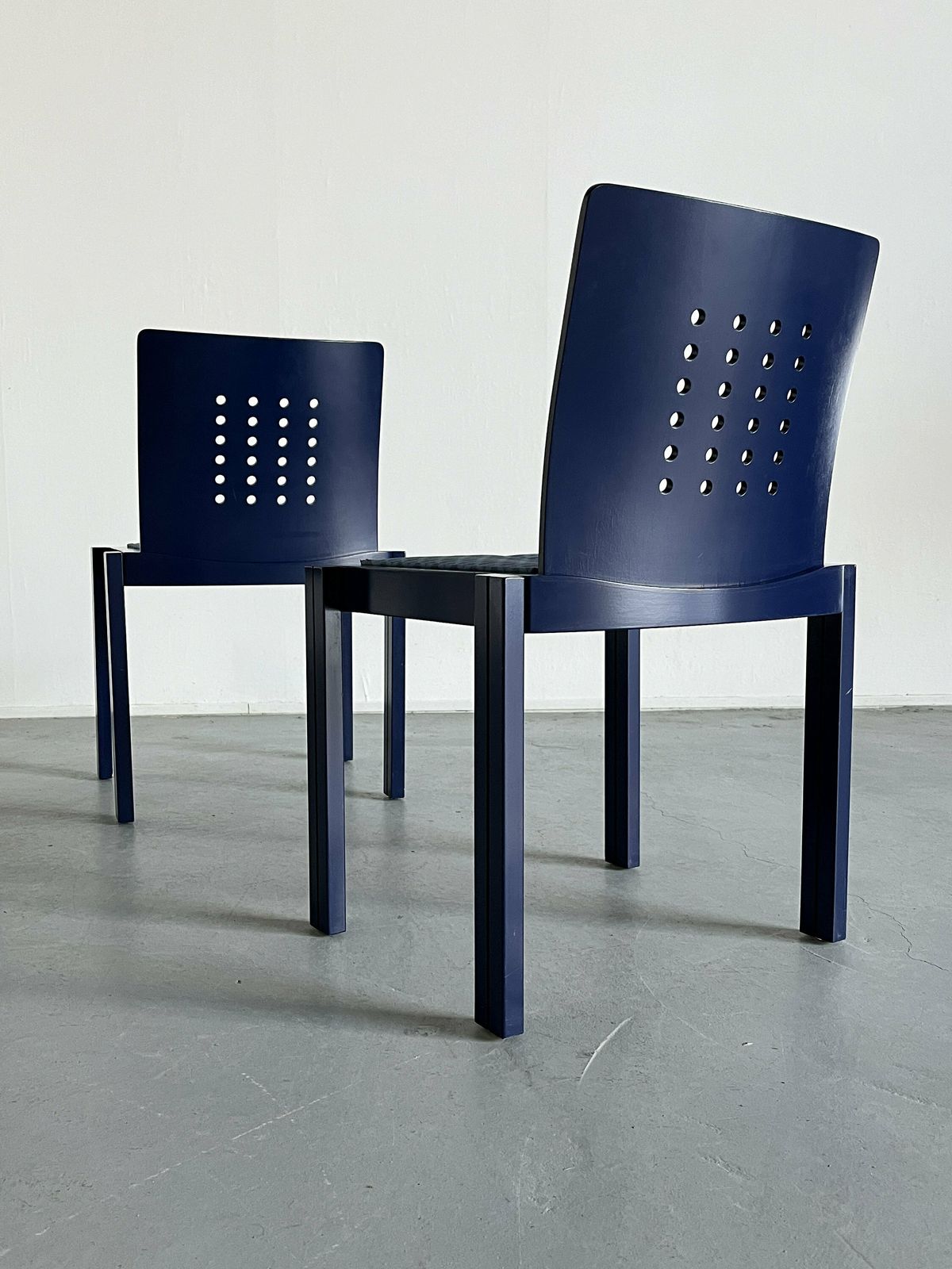 1 Of 20 Postmodern Memphis Era Original Thonet Vienna Sculptural Stackable Dining Chairs, Original And Signed, 1990s Austria photo Furniture
