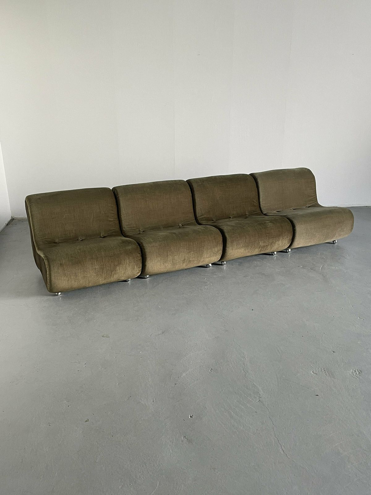 Vintage Italian Space Age Modular Seating Set In Striped Brown Fabric, Set Of 4, 1970s Mid Century Modern Sectional Or Modular Sofa photo vinterior