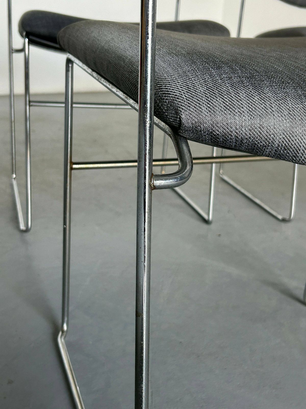 Set Of 4 Minimalist Modern Chromed Metal Wire Dining Chairs By Laesko Studioform International, 1980s Germany photo vintage