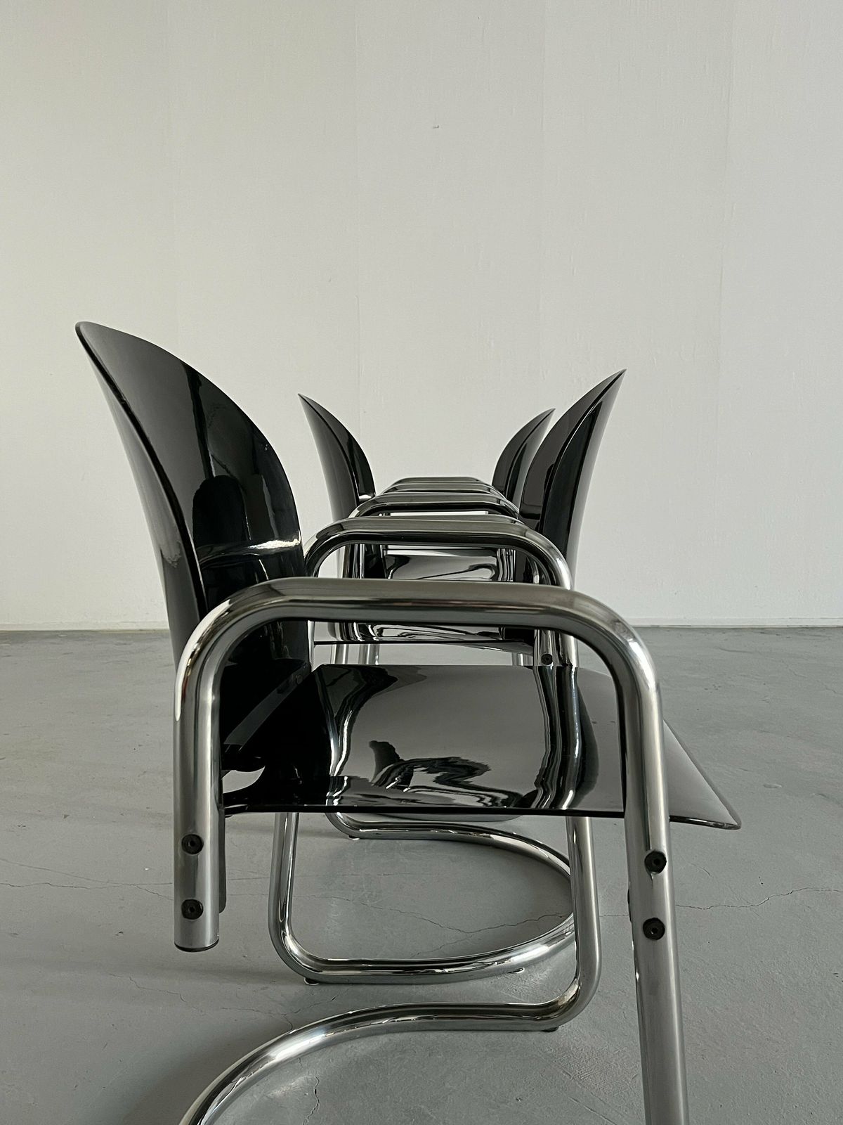 Set Of 4 Vintage 'Dialogo' Dining Chairs By Afra And Tobia Scarpa For B&B Italia, 1970s Italy photo vinterior