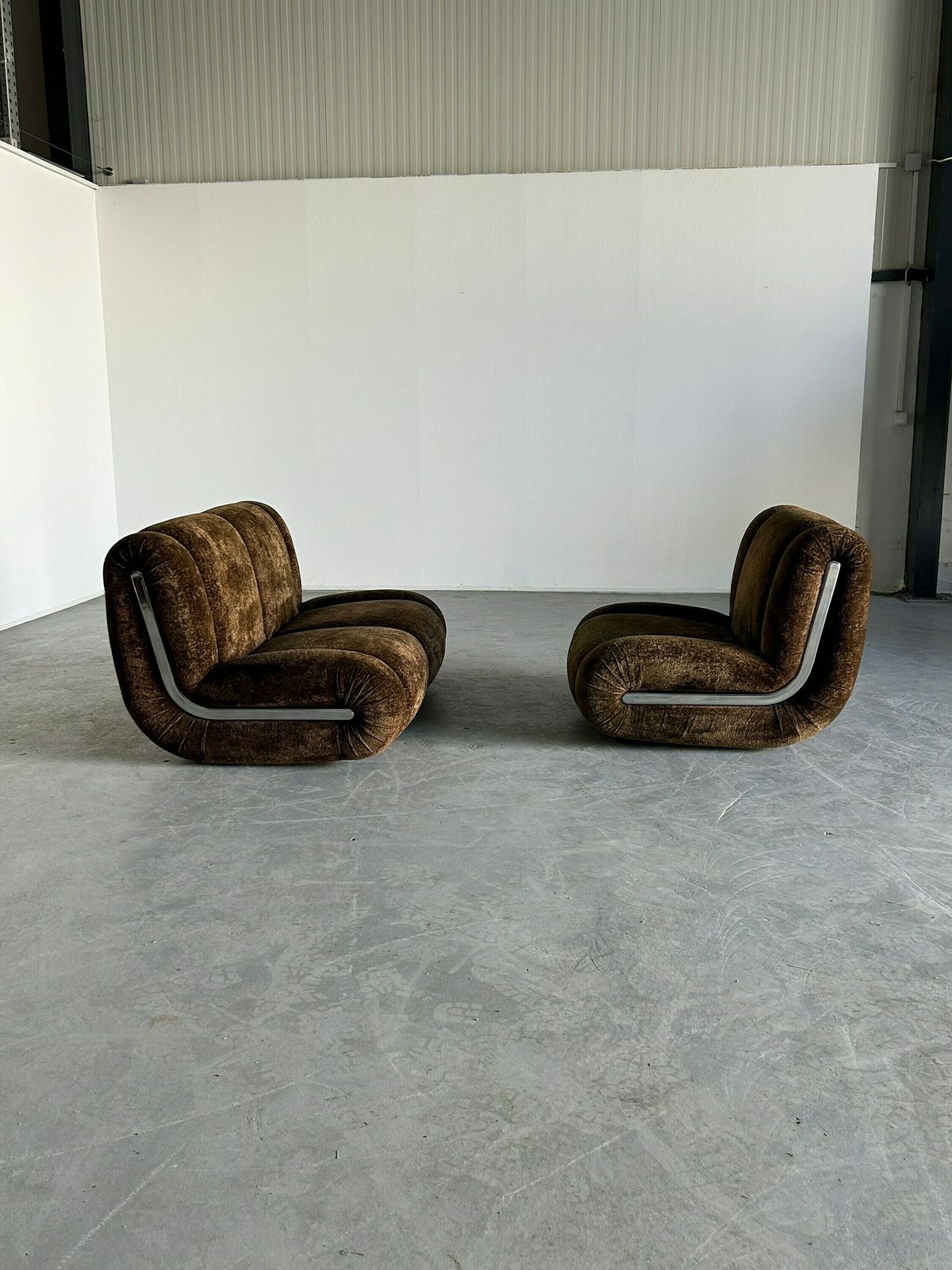 Vintage Italian Space Age Sculptural Cloud Modular Sofa Set In Brown Velvet, Attributed To 1p Italy, Italian Mid Century Modern Modular Sofa photo for sale