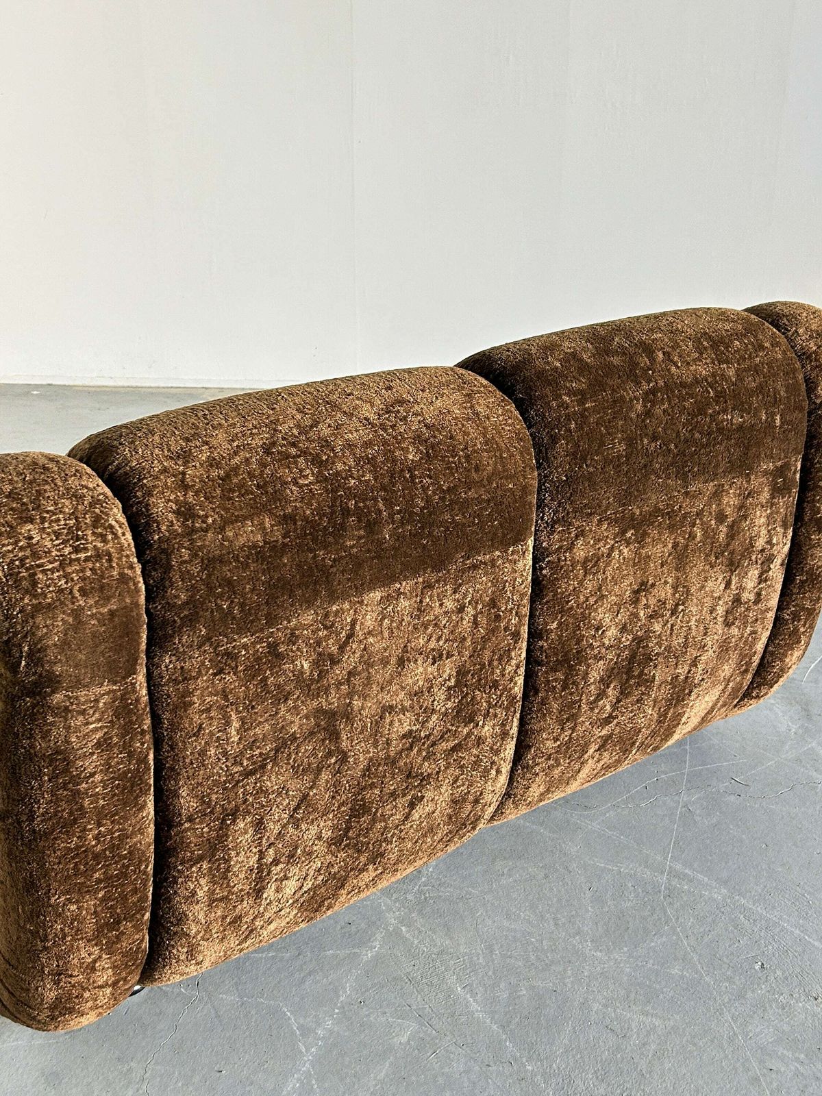 photo for sale Vintage Italian Space Age Sculptural Cloud Modular Sofa Set In Brown Velvet, Attributed To 1p Italy, Italian Mid Century Modern Modular Sofa