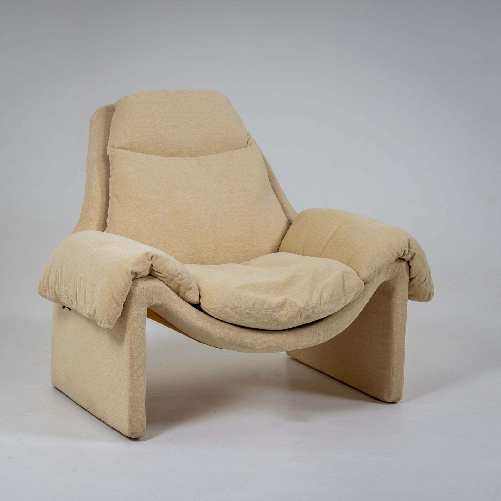 P60 Lounge Chair By Vittorio Introini For Saporiti, Italy, 1980s photo vinterior