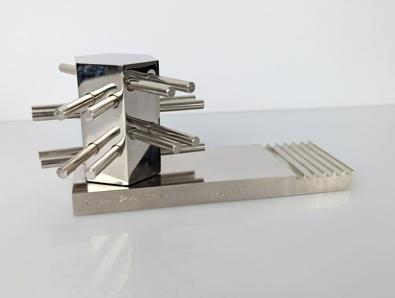 Mobile Sculpture Of Iching Energies By Equipo Zarpa 1970s photo vinterior