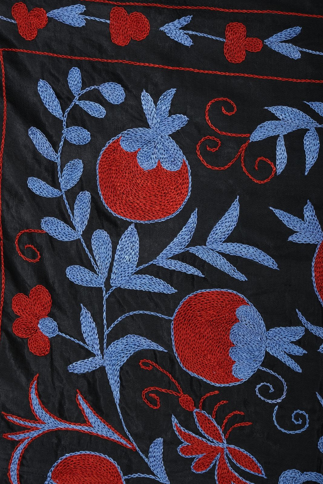 Vintage Folk Art Pictorial Silk Suzani From Uzbekistan, Tree Of Life Samarkand Suzani Tablecloth, Bird Wall Hanging Tapestry 103 X 187 photo vintage