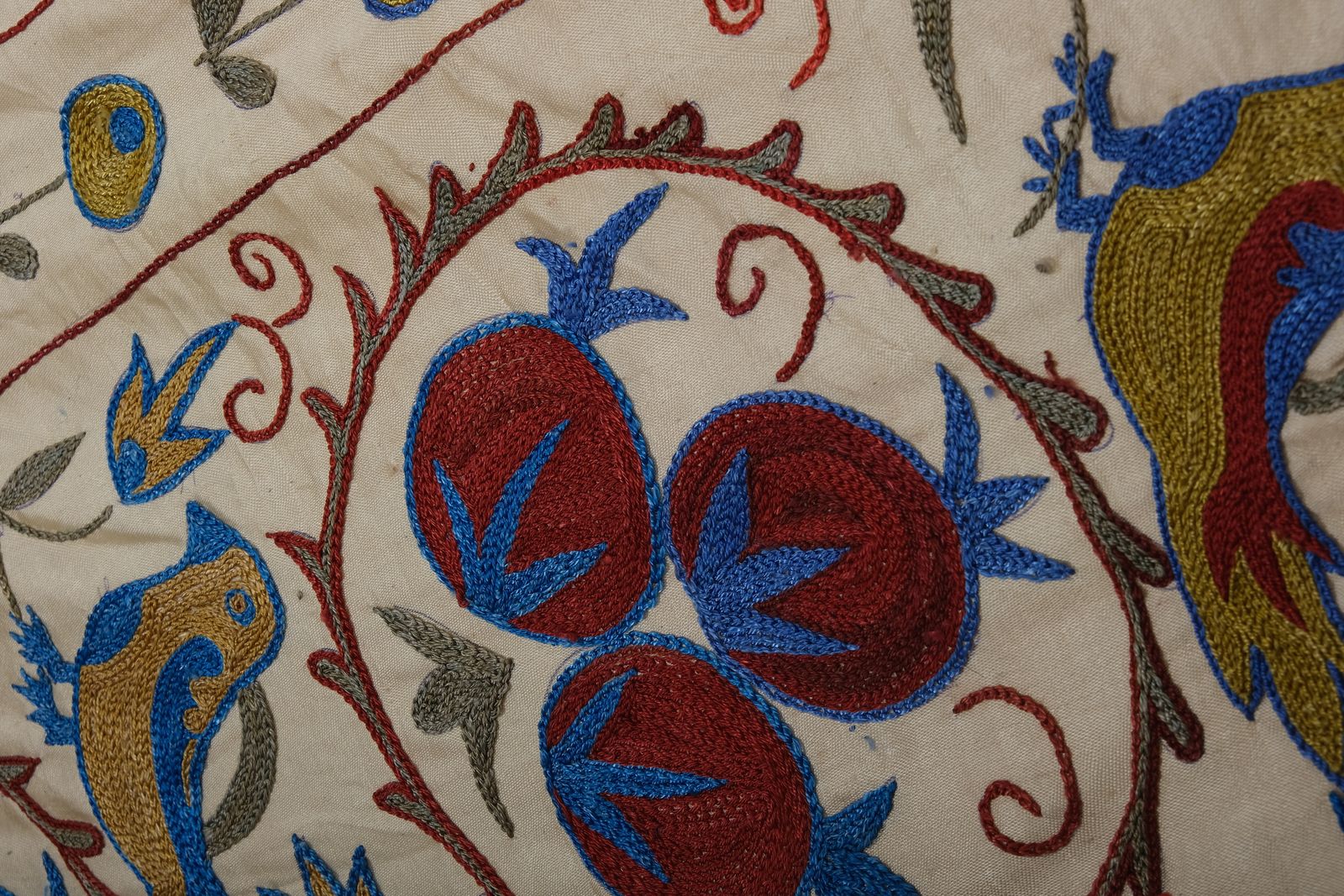 Handmade Bird Pictorial Suzani Table Runner, Embroidery Uzbek Cotton Tribal 54 X 187 photo vintage