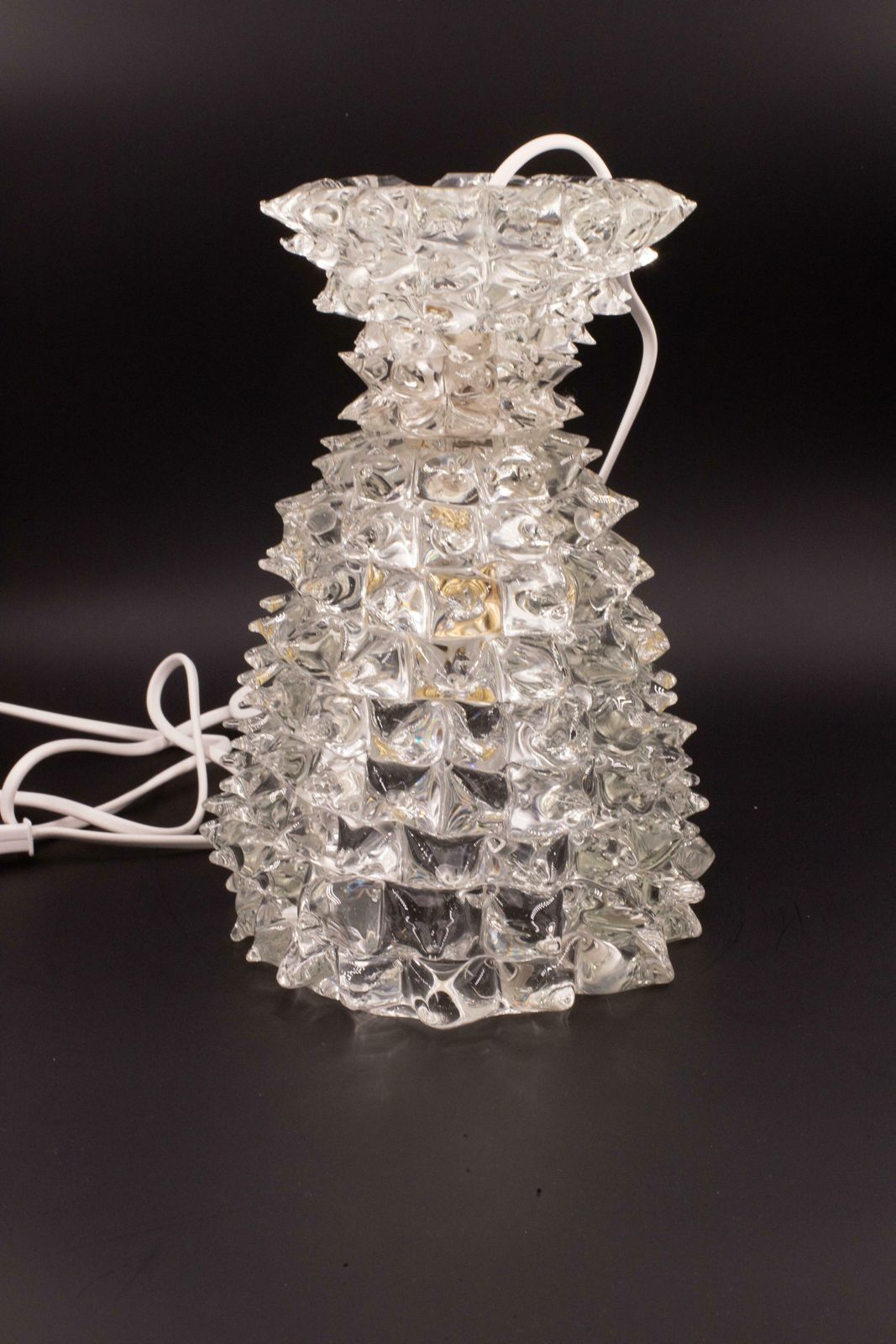 photo furniture Amazing Table Lamp In Rostrato Murano Glass Vase For Barovier & Toso, 1940s