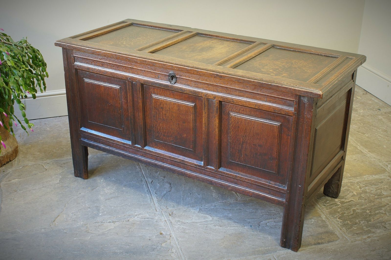 17th Century Oak Coffer., 18th Century And Earlier photo furniture