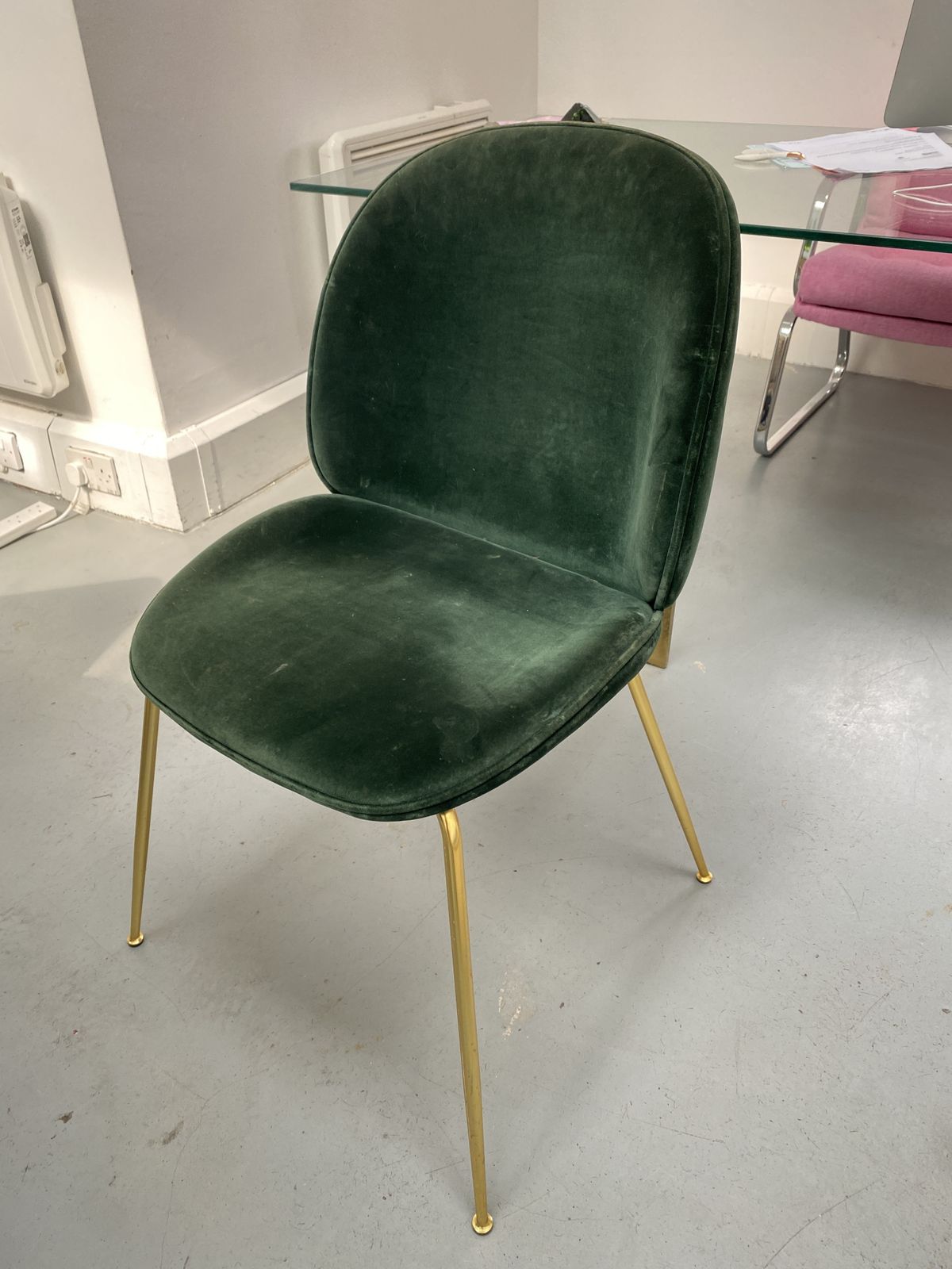Gubi Beetle Chair   Velvet Green