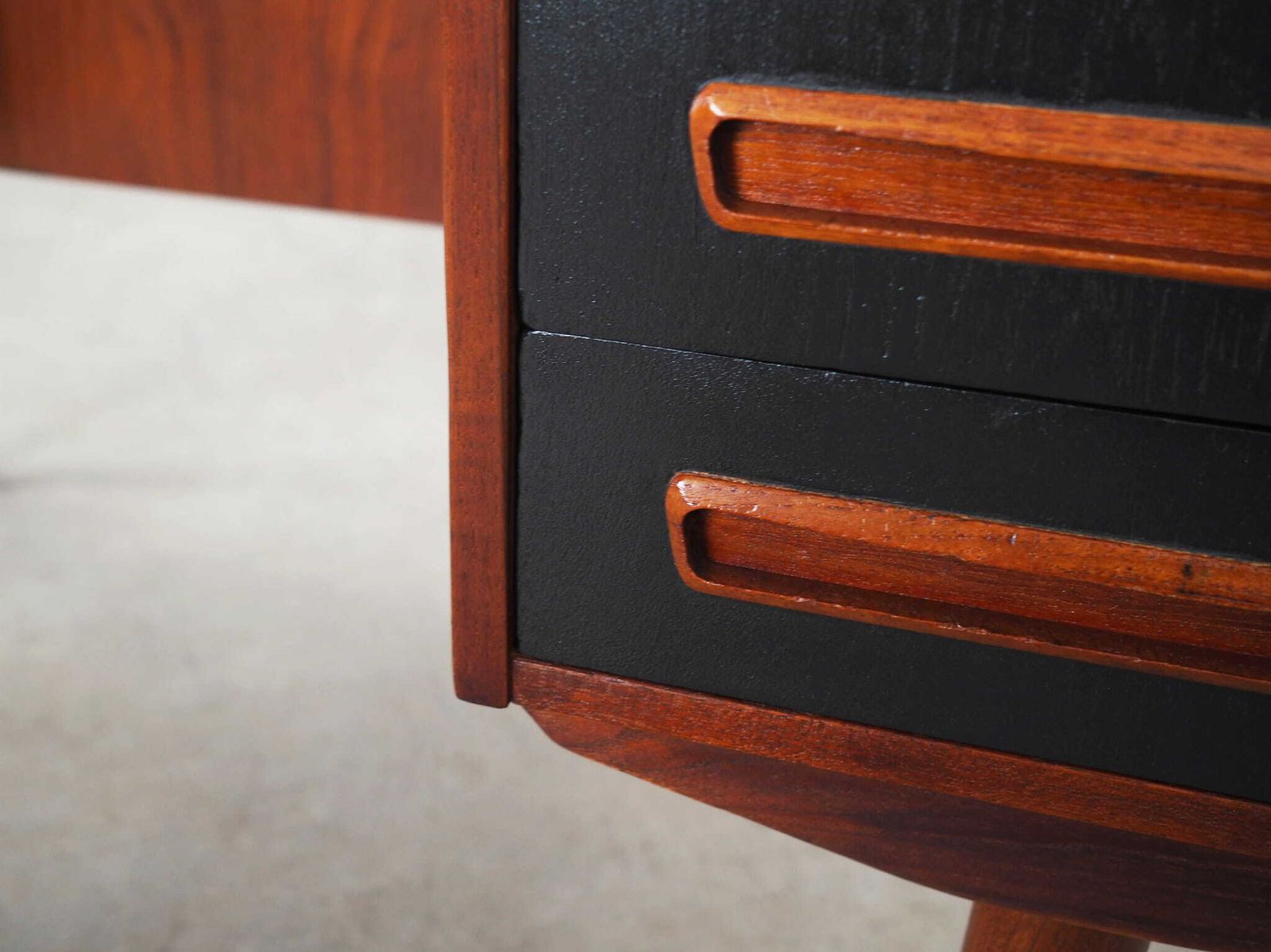 photo buy Teakhouten Bureau, Deens Design, Jaren 1970, Fabrikant: A.P. Møbler Svenstrup