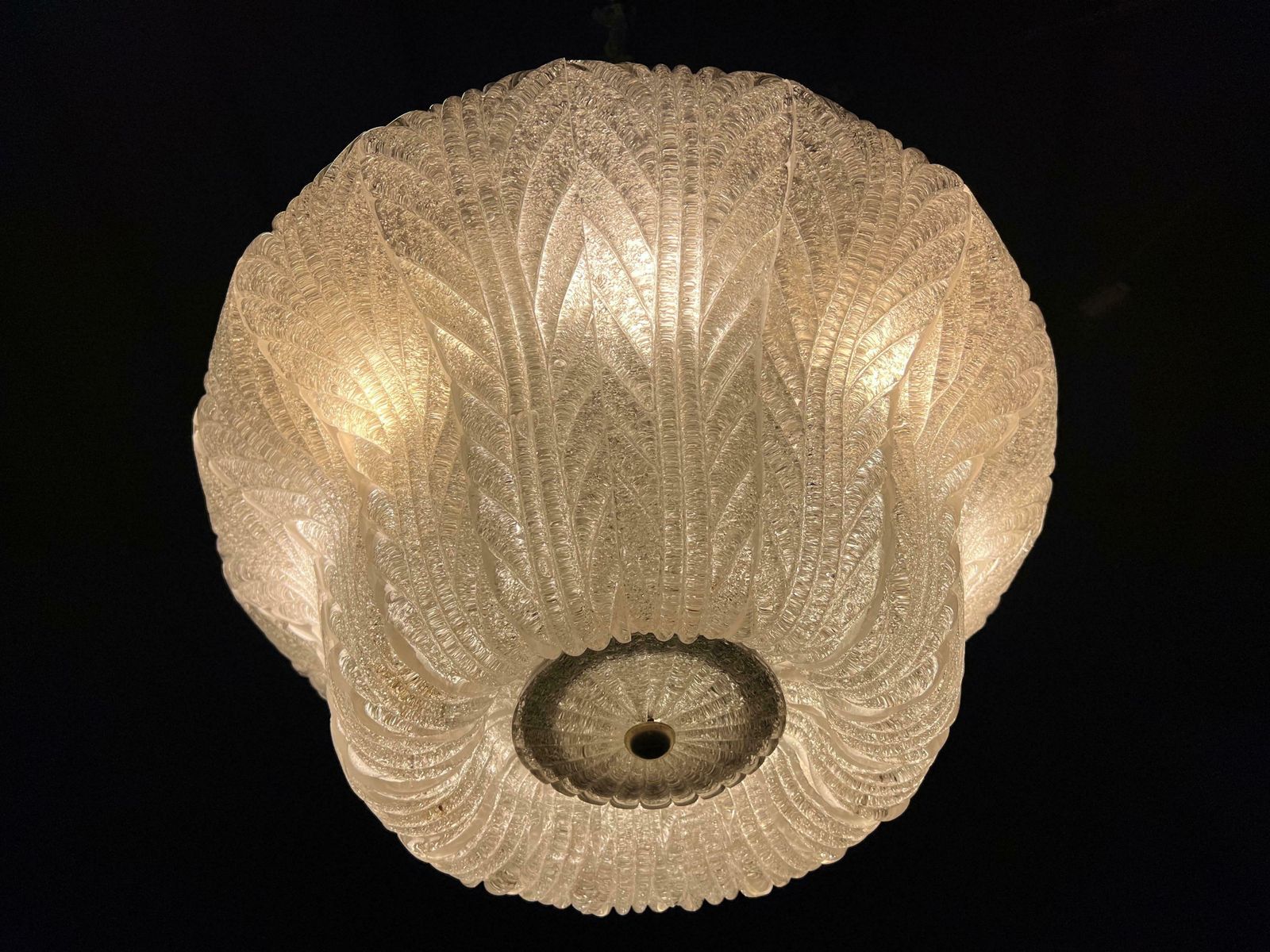 Luxurious And Sophisticated Chandelier By Barovier & Toso, Murano, 1940s photo vinterior