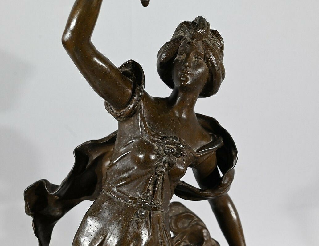 Sculpture “Science”, By A. Moreau – Late 19th Century photo vinterior