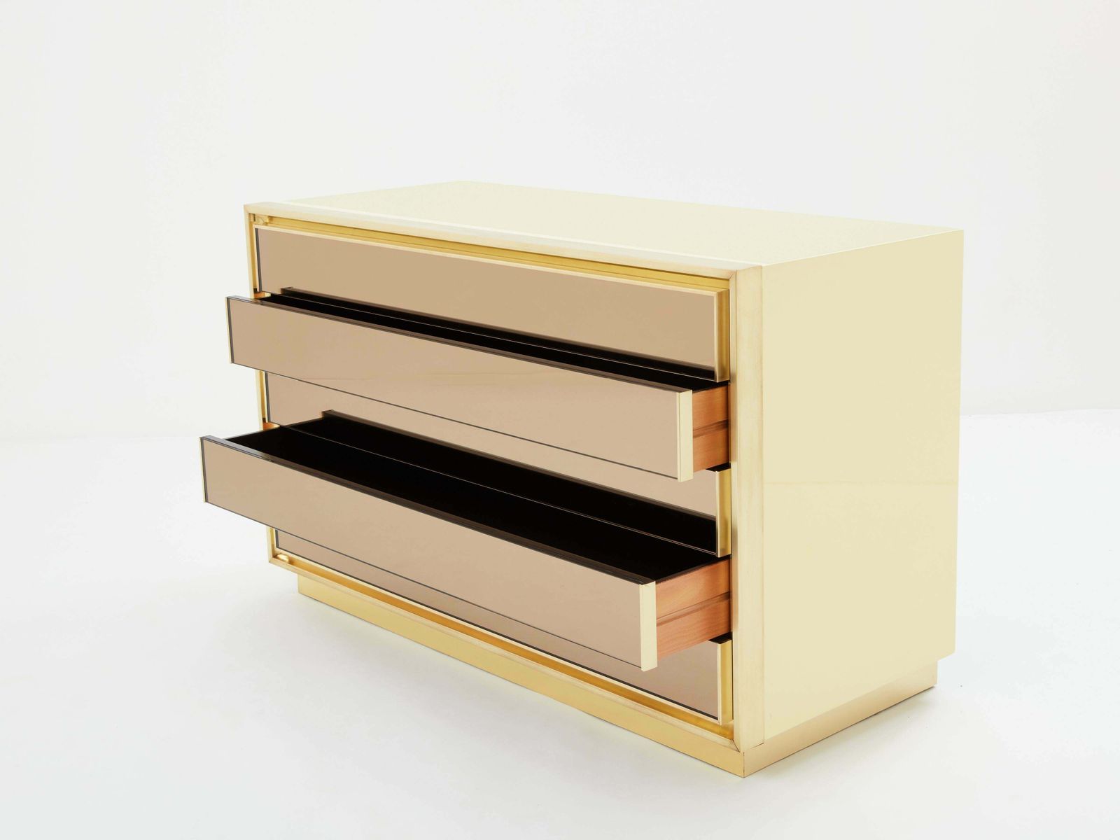 Commode Maison Jansen en laque crème, laiton et miroirs, années 1970 photo for sale