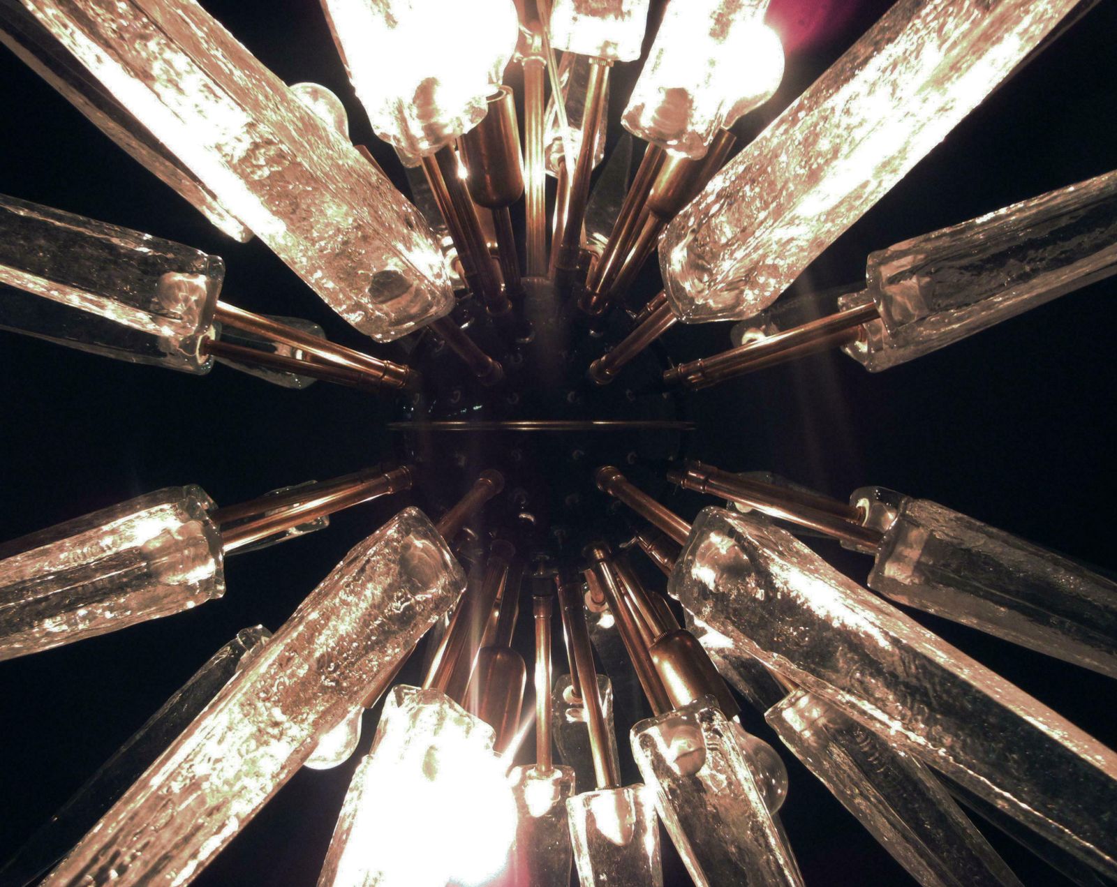 photo vinterior Exceptional Pair Of Glass Sputnik Chandeliers, Murano