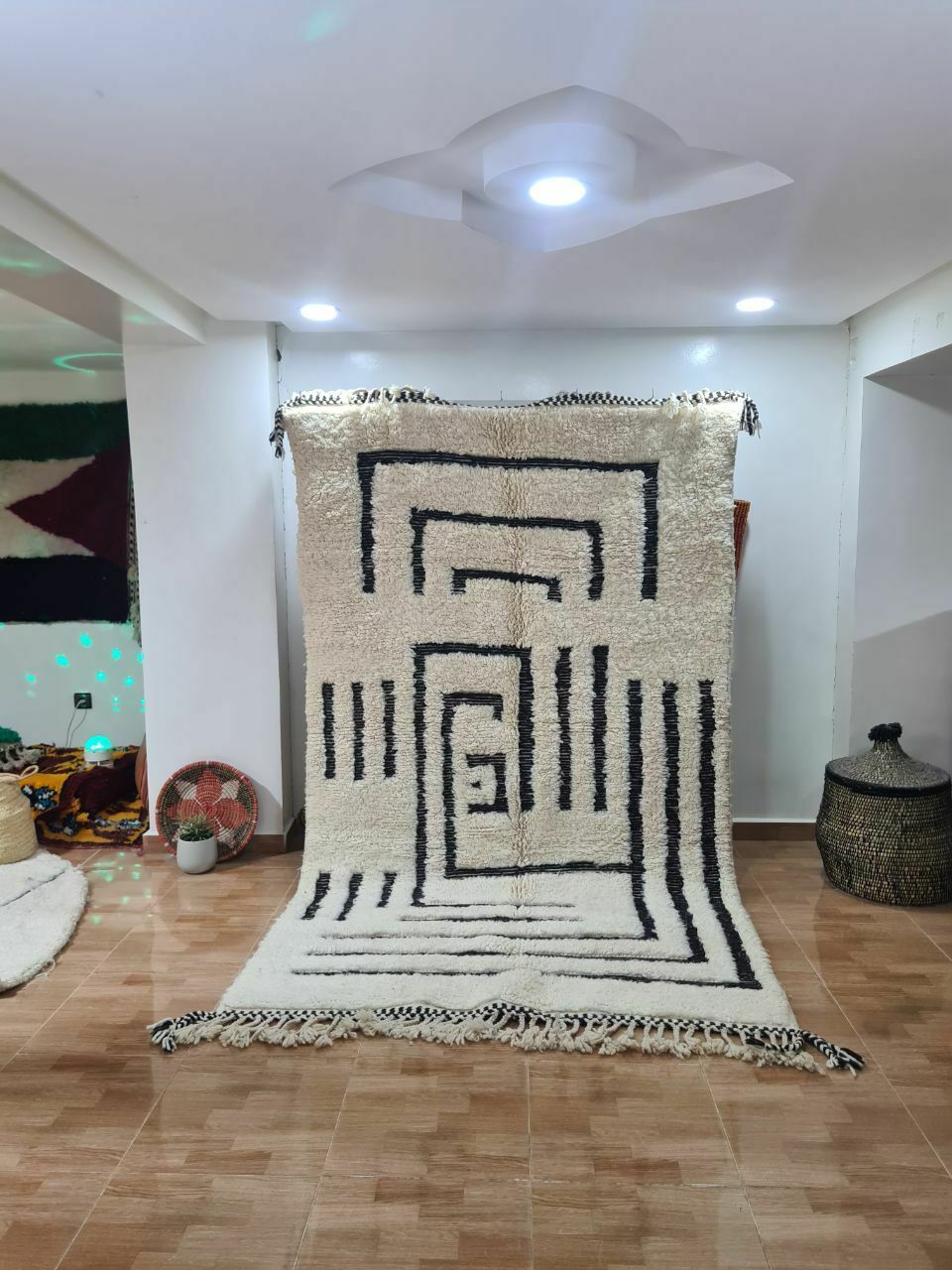 Beniouaren Moroccan Rug 250x150 Cm photo furniture