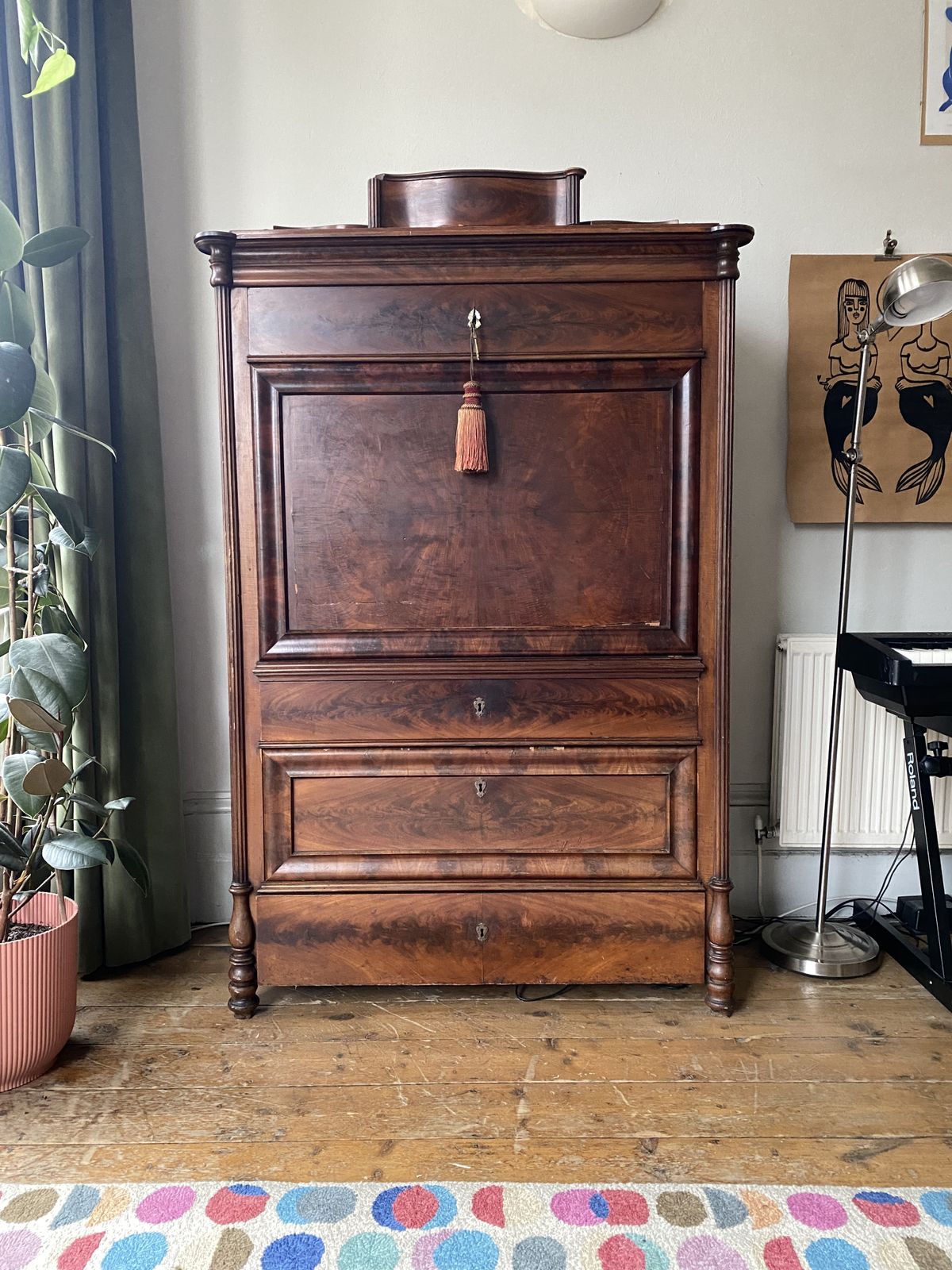 Antique Mahogany Secretaire/Bureau Desk photo vinterior