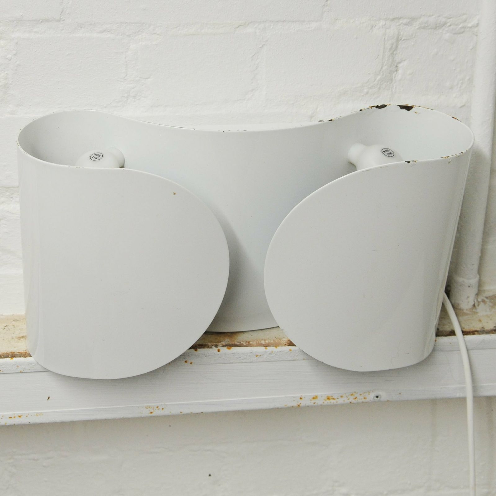 Pair Of Foglio White Vintage Wall Lights By Tobia Scarpa For Flos , 1980s photo Lighting