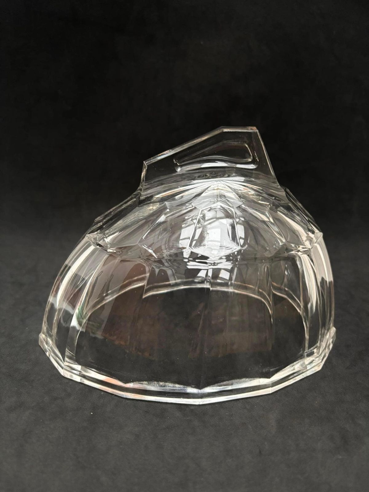 photo for sale Kristallen Kaasstolp – Geslepen Glazen Stolp Voor Kaas Of Boter – Cadeau Voor Kaasliefhebbers