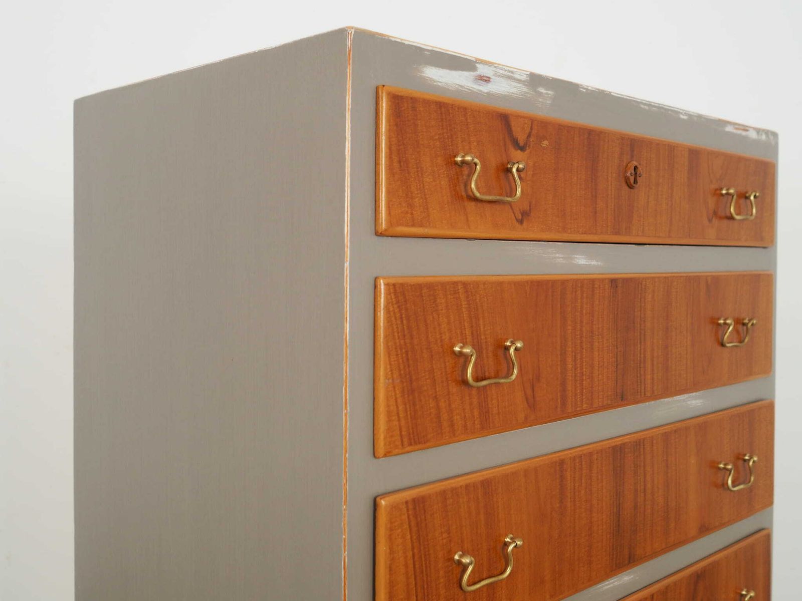 photo vinterior Walnut Chest Of Drawers, Danish Design, 1960s, Production: Denmark