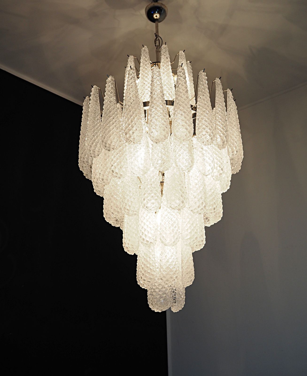 Huge Italian Vintage Murano Glass Chandelier   85 Glass Transparent Petals Drop photo buy
