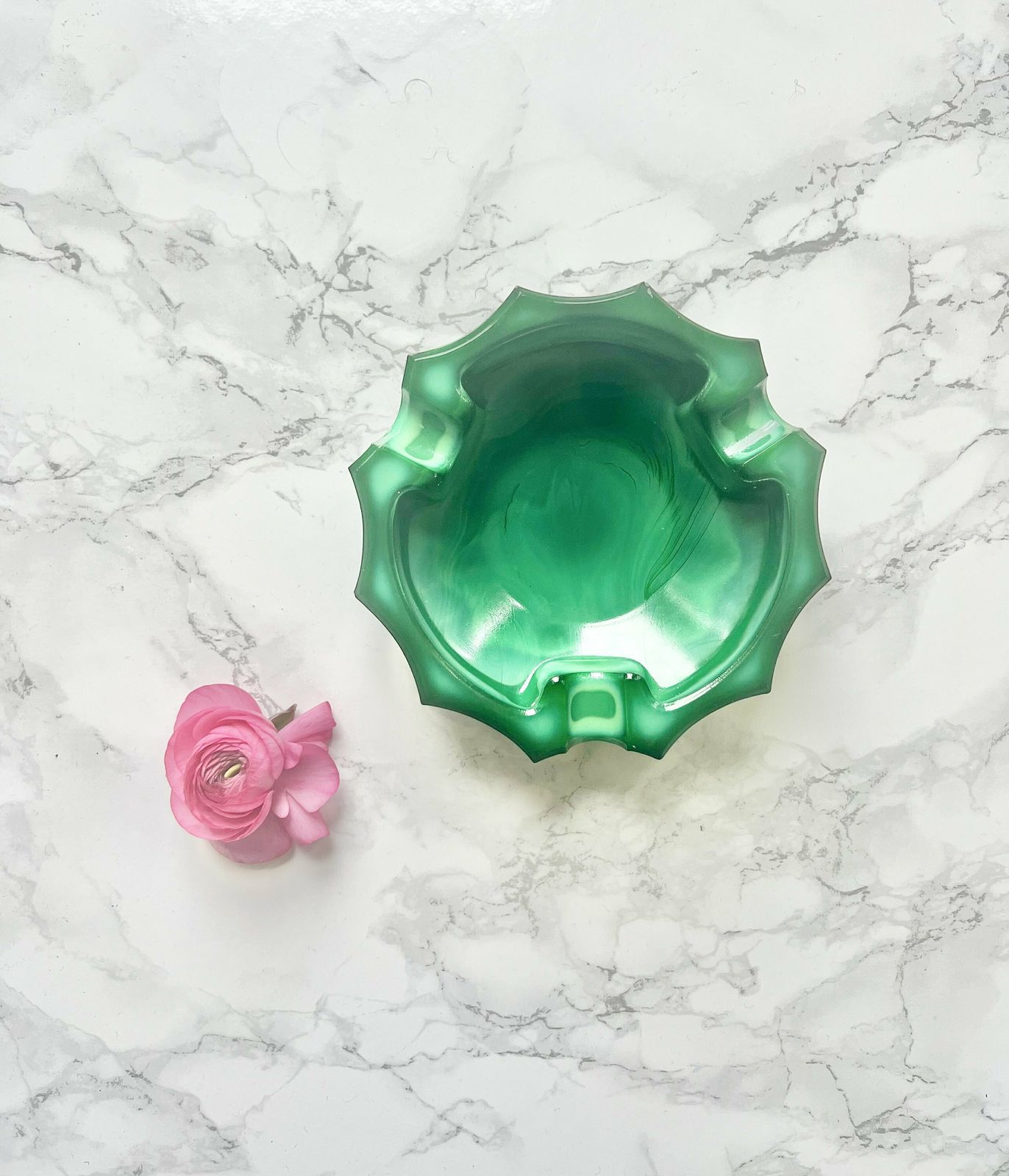 Very Beautiful Old Ashtray In Green Molded Glass Imitating Malachite To Be Diverted