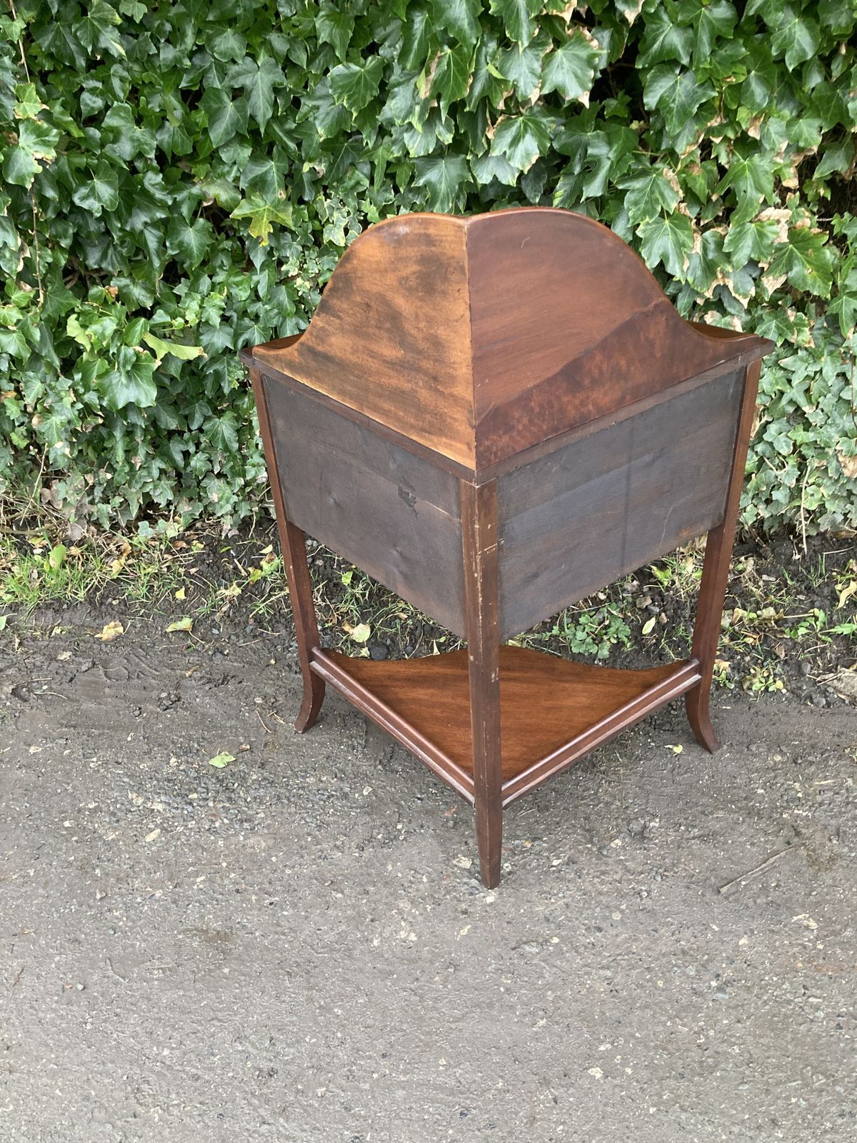 Georgian Style Mahogany Corner Wash Stand photo for sale