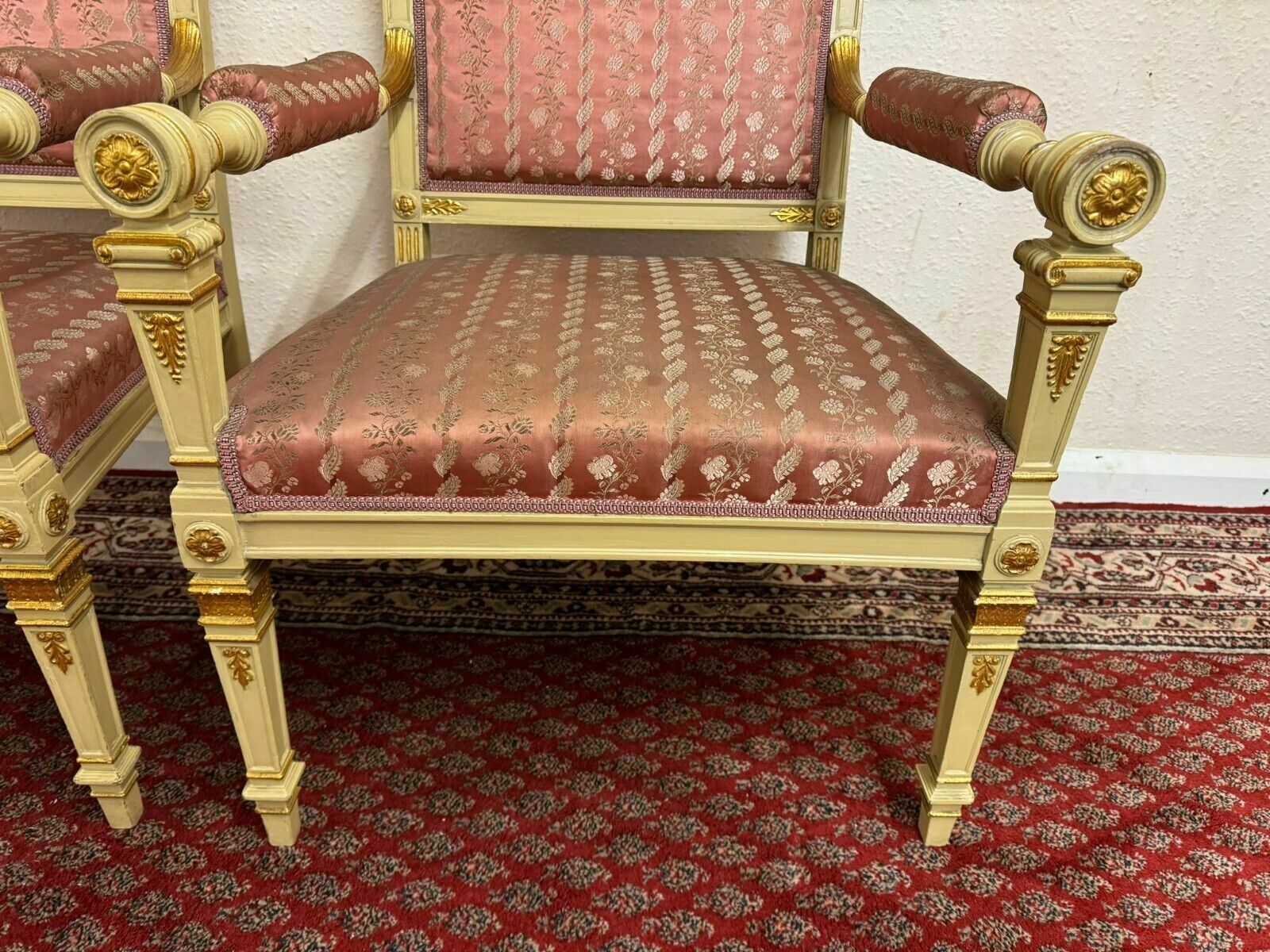 photo vinterior Stunning Pair Of French Antique Upholstered Armchairs Circa 1880