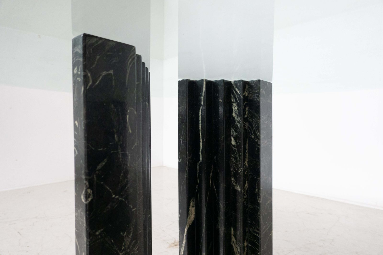 Mid Century Modern Dining Table By Carlo Scarpa, Marble And Glass, Italy, 1960s photo vinterior