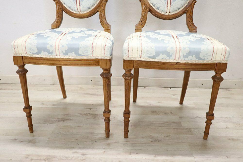 photo furniture Early 20th Century Carved Beech Wood Chairs, Set Of 2