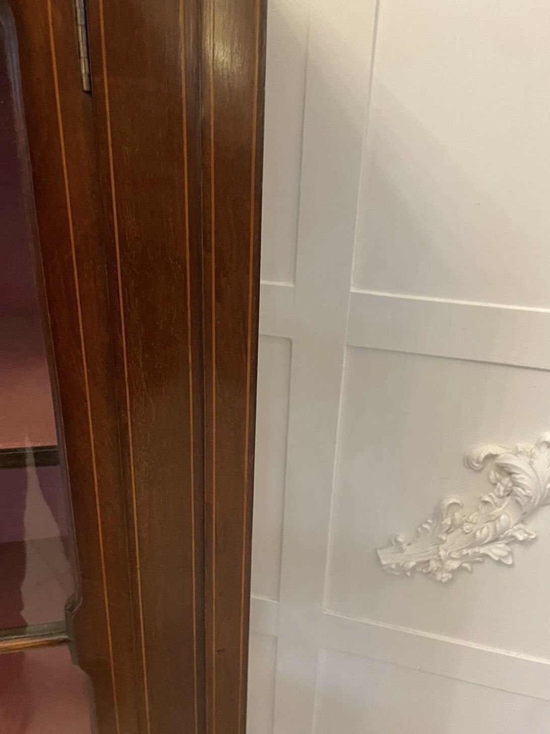 photo furniture Antique Early 20th Century Quality Mahogany Inlaid Display Cabinet