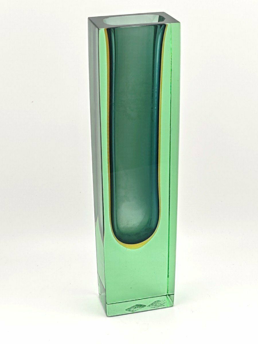 Vase en verre de Murano, années 1930, vintage photo for sale