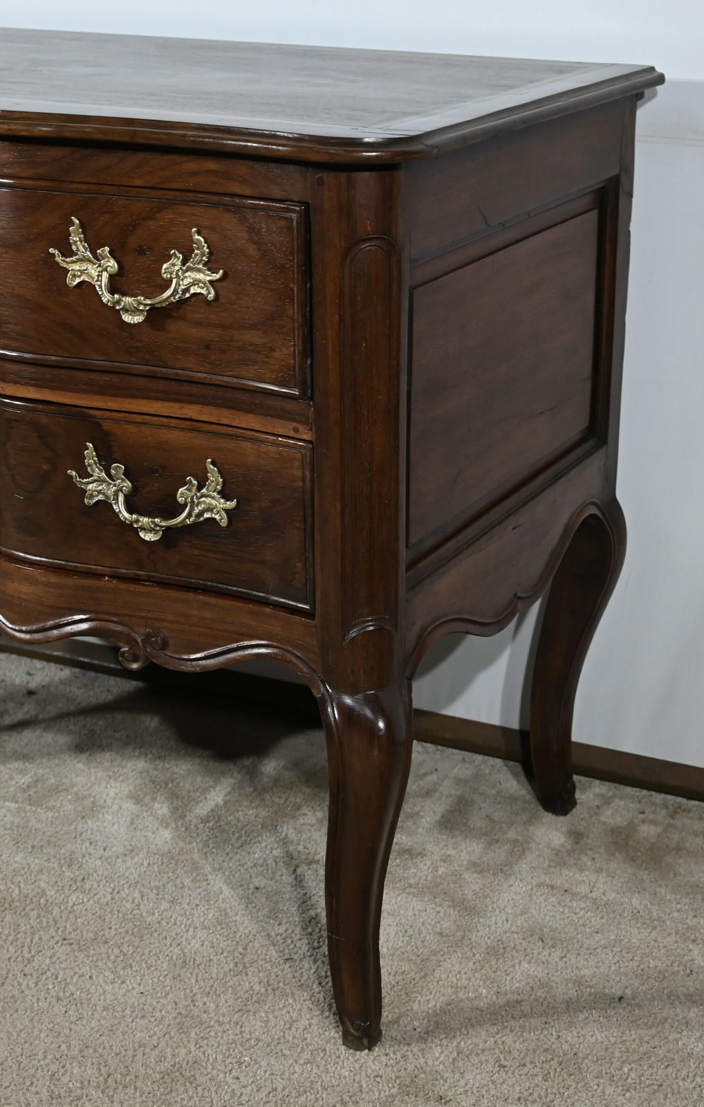 Furniture Sauteuse Commode In Amaranth And Mahogany, Louis XV – 18th Century photo