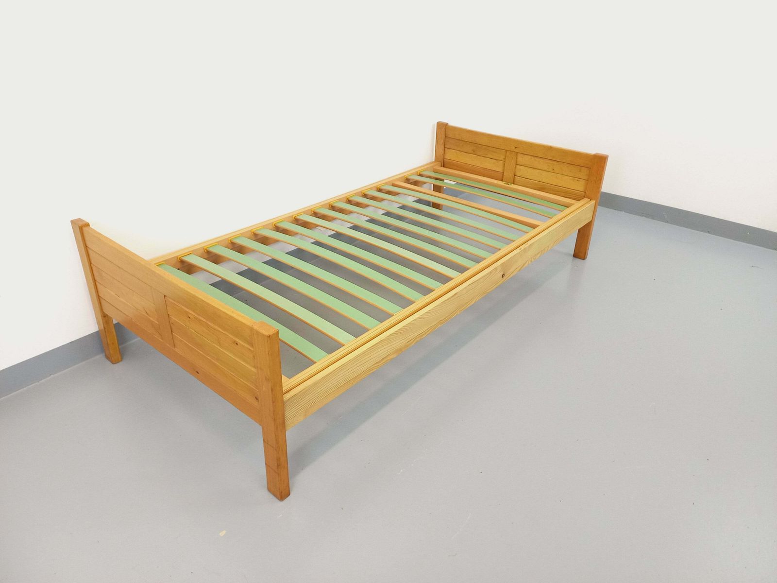 New | Mountain Design Les Arcs Single Bed In Ash photo furniture