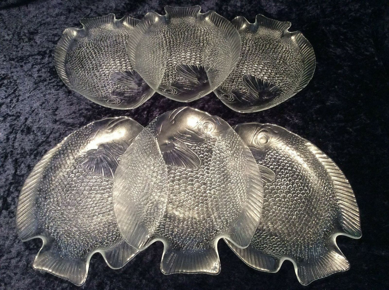 Retro 1970s Arcoroc ‘Poisson’ Set Of 7 Glass Dishes: 1 Large Platter, 6 Dinner Plates, Arcoroc Fish Plates, Arcoroc Glass Fish Poisson Plate photo vintage