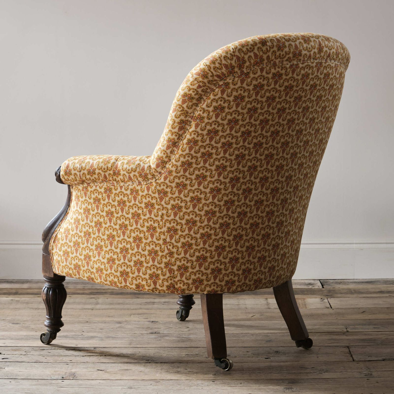 19th Century Buttoned Back Tub Armchair In Vintage French Cotton photo vintage