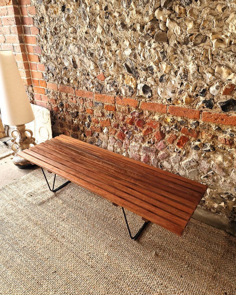 photo vintage Mid Century Teak Coffee Table