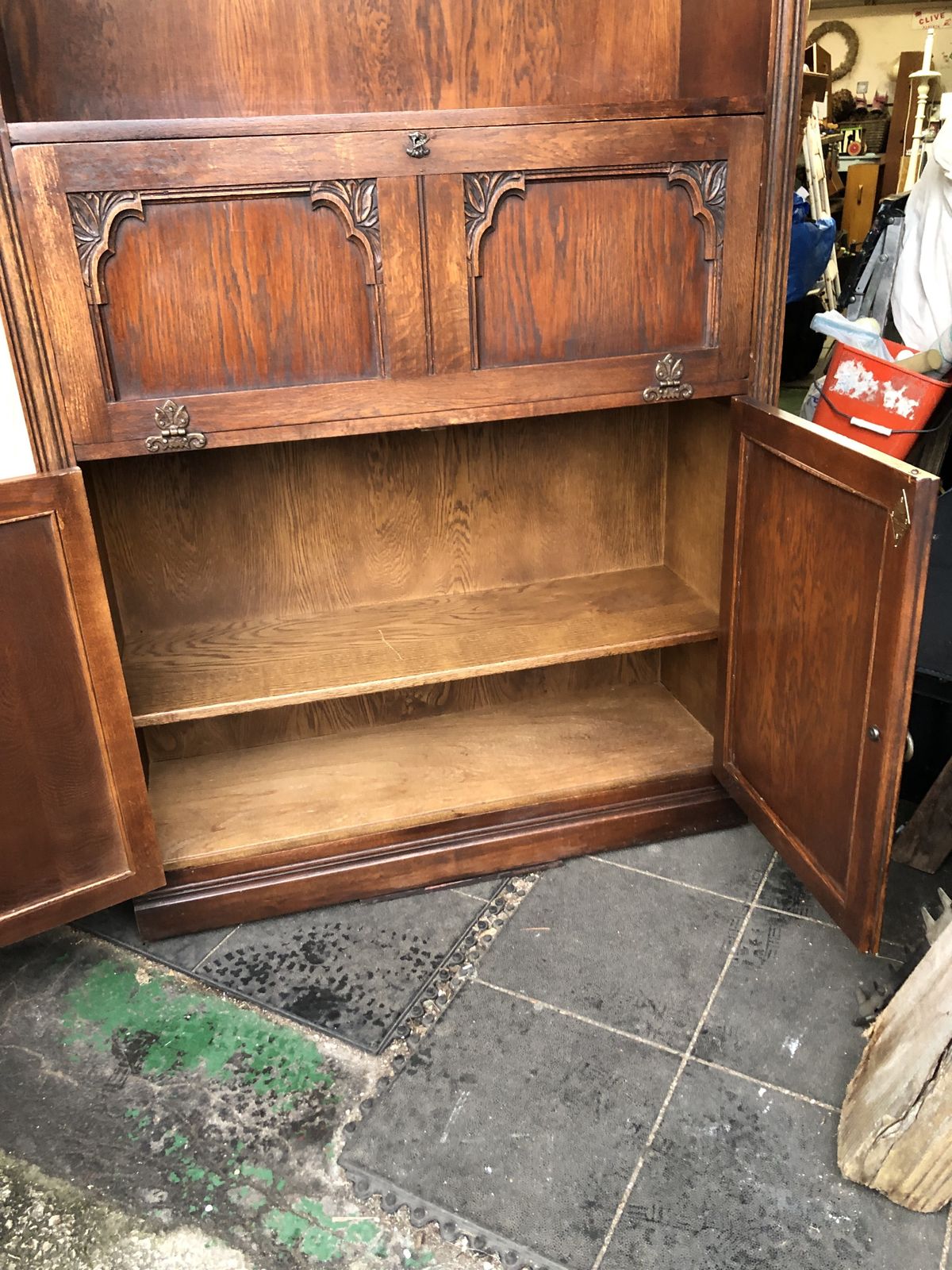 Wood Bros ,Old Charm Cabinet.5ft High,3ft Wide,1ft Deep,Good Condition With Key photo Furniture