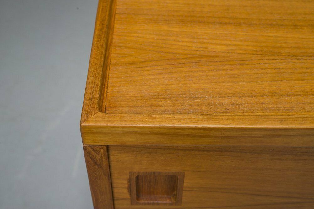 photo buy Vintage Model No. 20 Sideboard By Niels O. Møller For Jl Møllers, 1960s