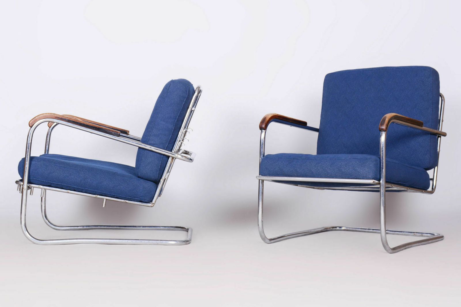 Original Bauhaus Pair Of Armchairs, Chrome Plated Steel, Switzerland, 1930s photo vinterior