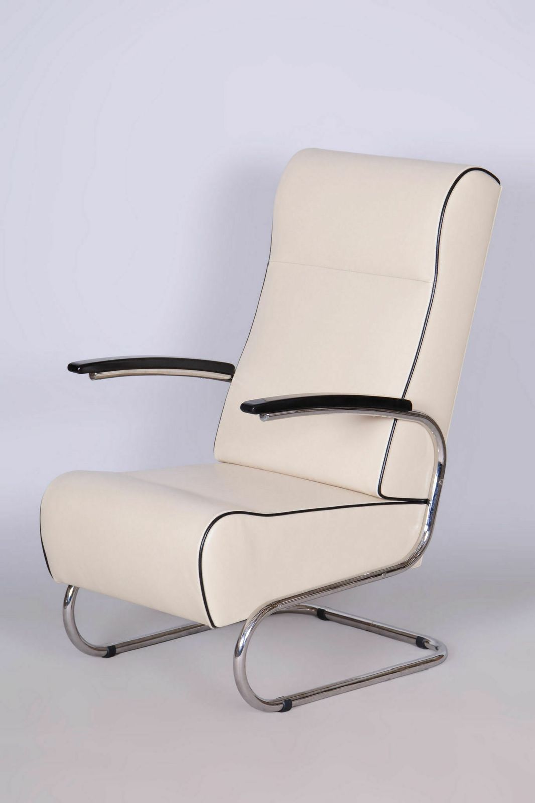 Restored Bauhaus Armchair, By Mücke Melder, New Upholstery, Czech, 1930s