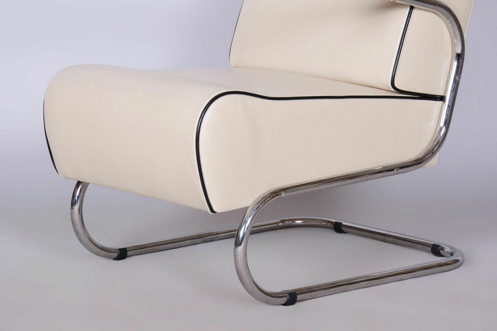 Restored Bauhaus Armchair, By Mücke Melder, New Upholstery, Czech, 1930s photo for sale