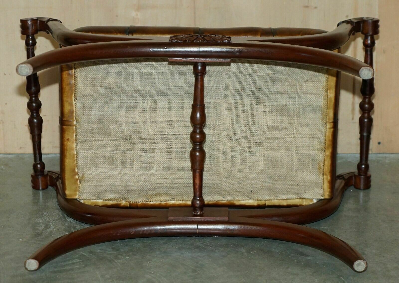 photo vintage Pair Of Antique Brown Leather Chesterfield Tufted Regency Framed Footstools