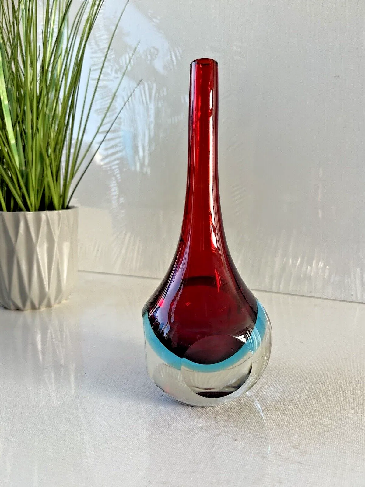 Unusual Vintage Red & Blue Sommerso Round Faceted Glass Bud Vase Murano Style Cenedese Formia Oball 5th Avenue Fifth Ave