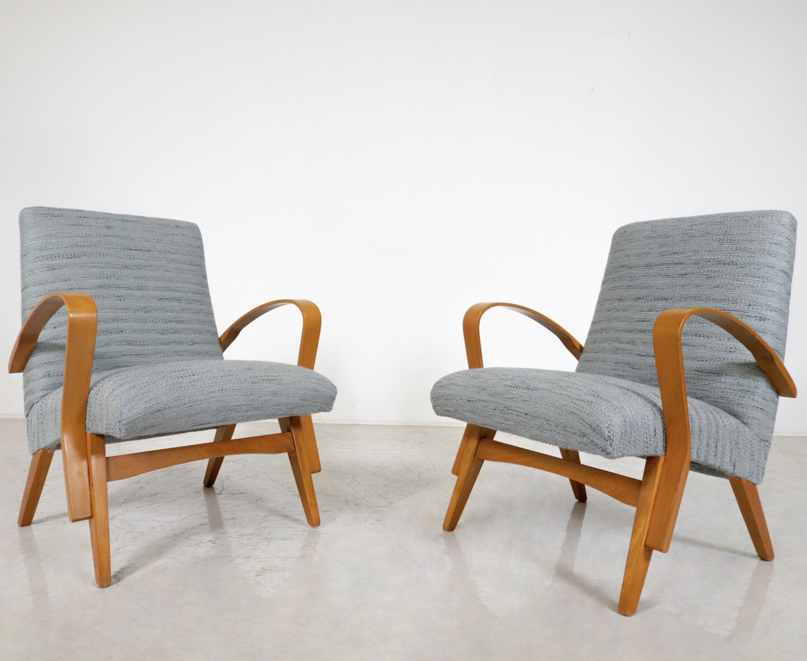 Mid Century Modern Pair Of Armchairs, 1950s, Czech Republic (New Upholstery) photo furniture