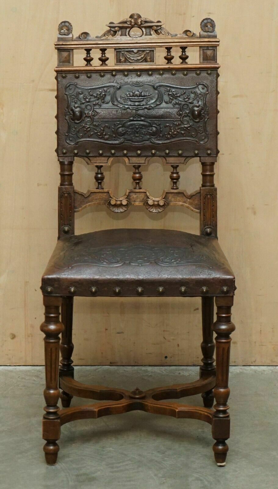 Lovely Set Of 6 Henry II Circa 1880 French Oak & Embossed Leather Dining Chairs photo for sale